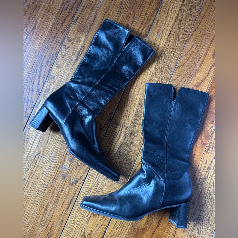 STUART WEITZMAN 90s half calf boot, barely worn, new with box!